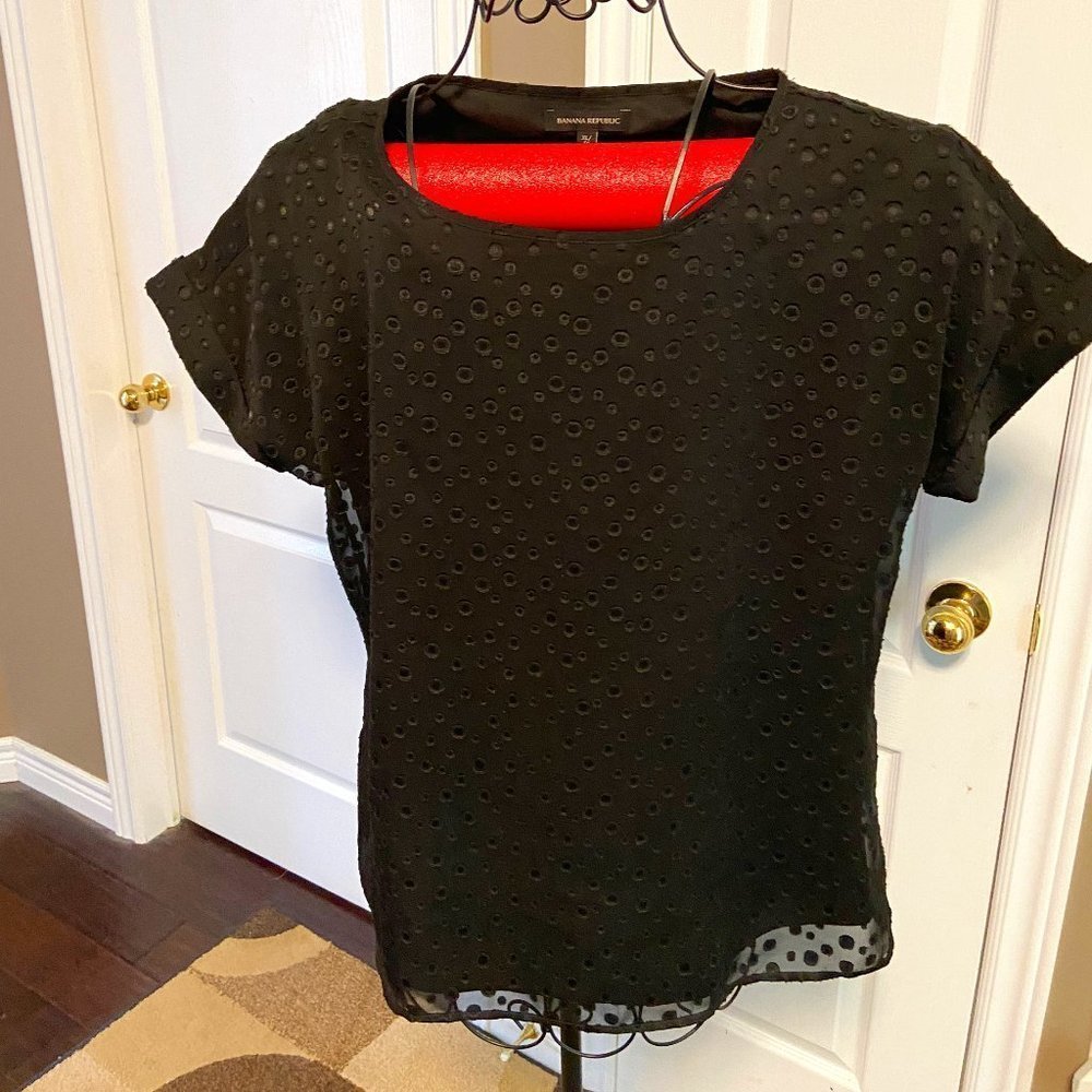 Banana Republic Short Sleeve Flutter Sleeve Lined Top Size XL, EUC